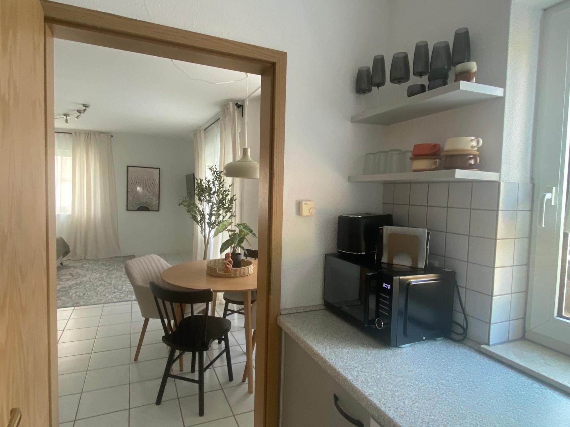 Moderne Wohnung Mit Terrasse & Parkplatz; Naehe Bwzk & Amazon Coblenza Exterior foto